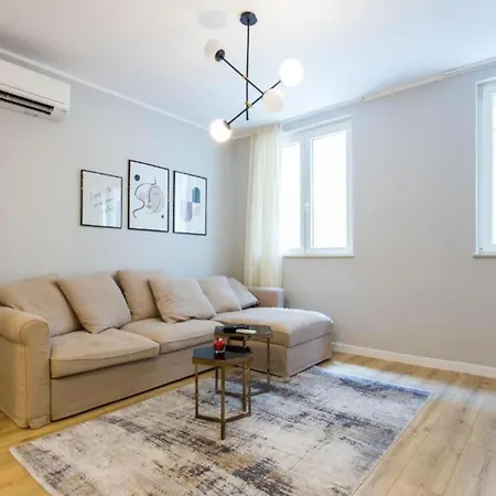 شقة Cultural Haven Two Bedroom *